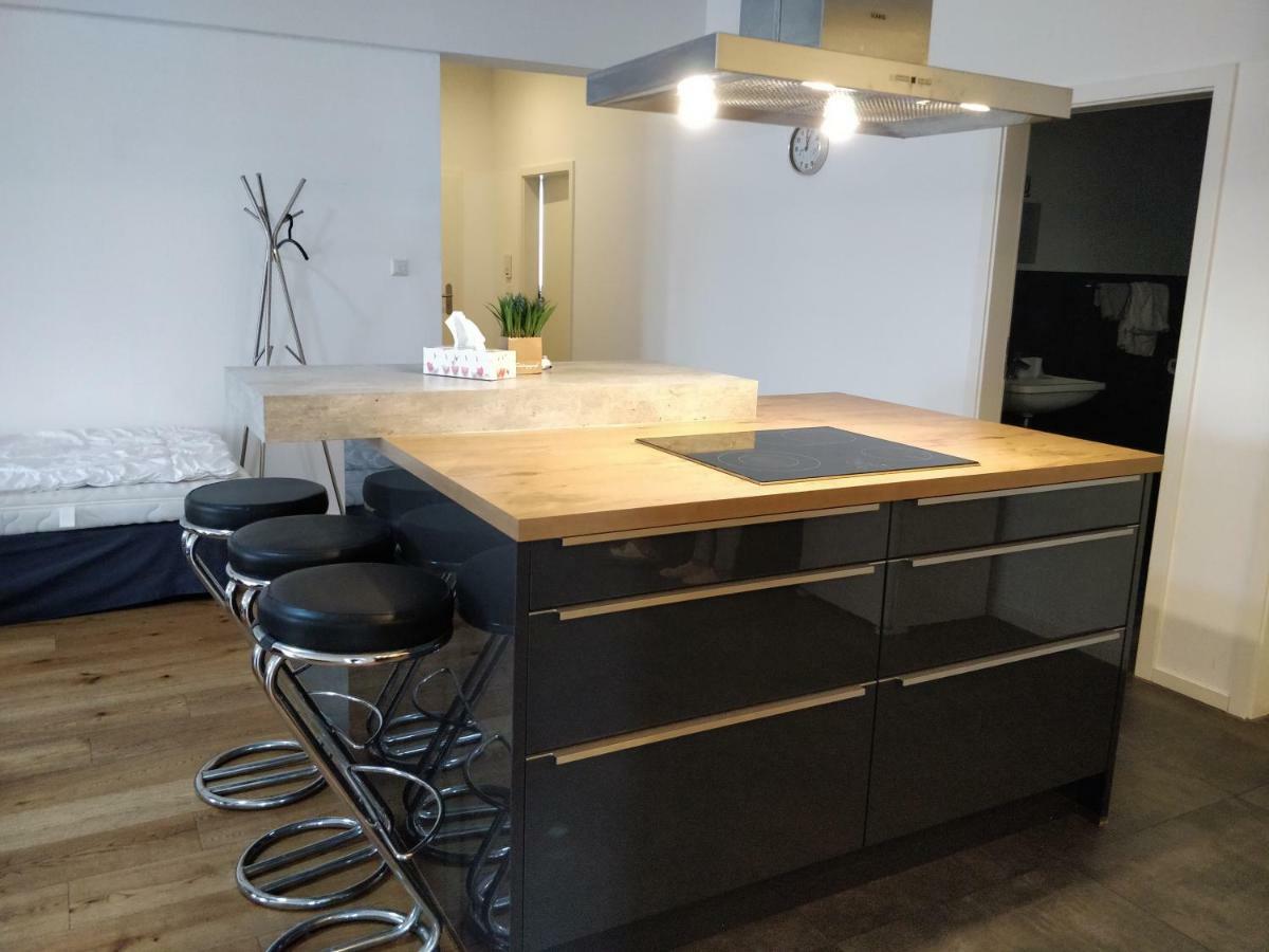 Avi City Bighouse Apartment *