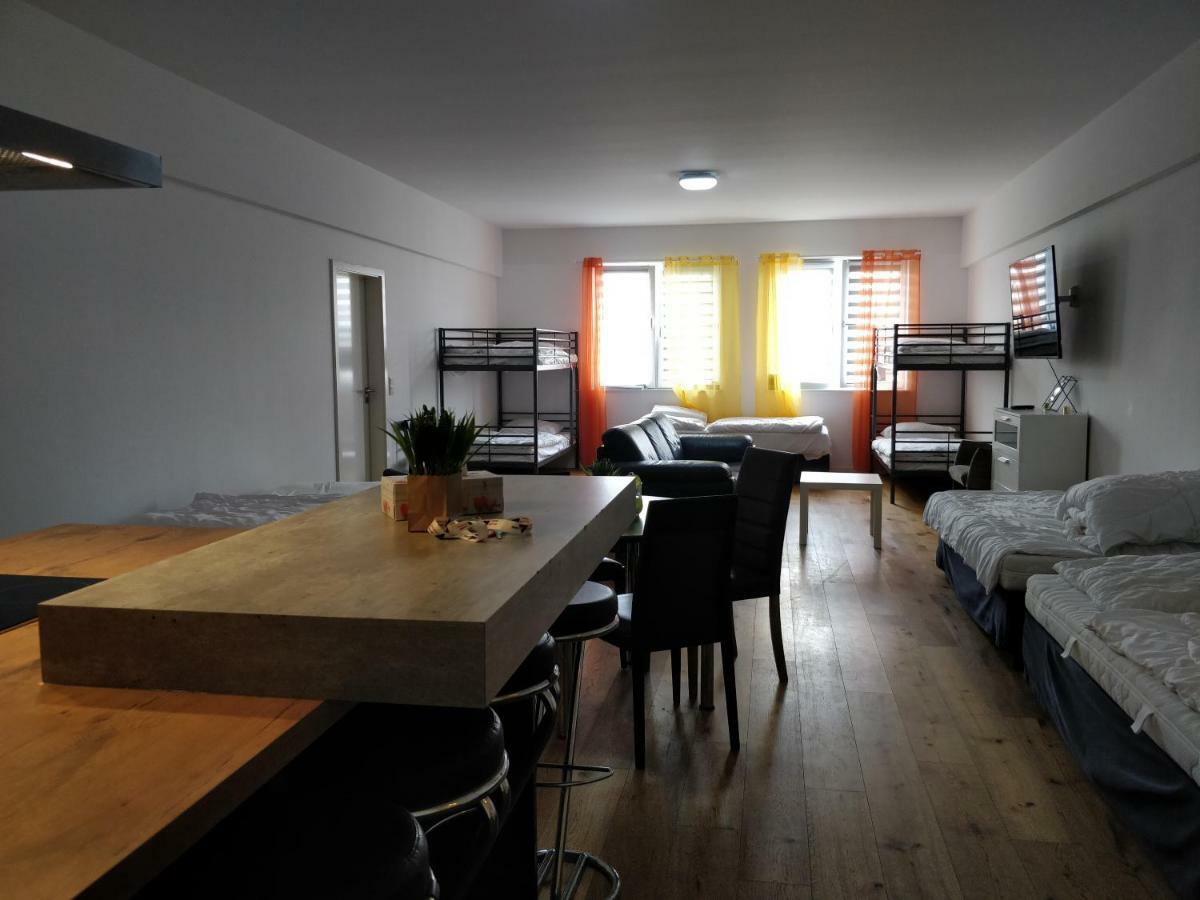 Avi City Bighouse Apartment